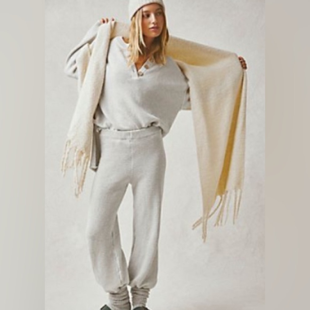 NWOT free people Hailey sweater set co-ord size medium color :salt